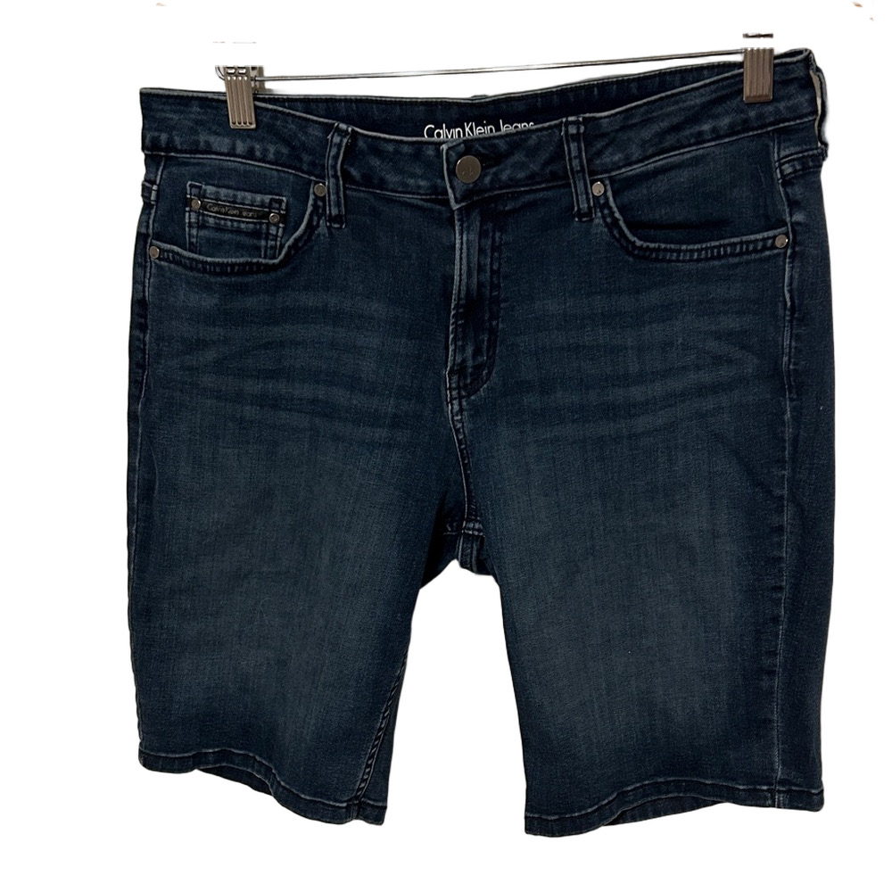 🐞Calvin Klein jeans Indigo Denim Bermuda city Shorts size 12 GUC